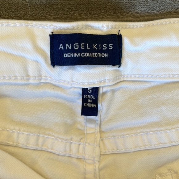 Angel Kiss white denim shorts - Size 5 - Great condition - Picture 3 of 3
